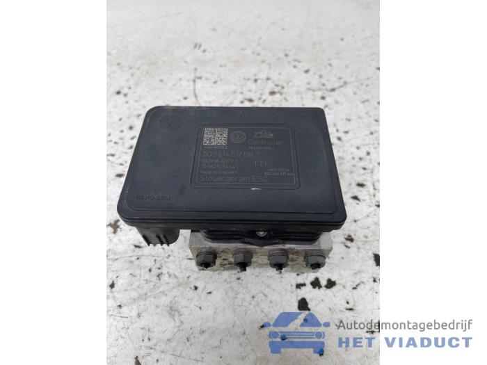 Usagé Pompe ABS Volkswagen Golf VII Variant (AUVV) 1.4 TGI 16V Prix € 150,00 Règlement à la marge proposé par Het Viaduct