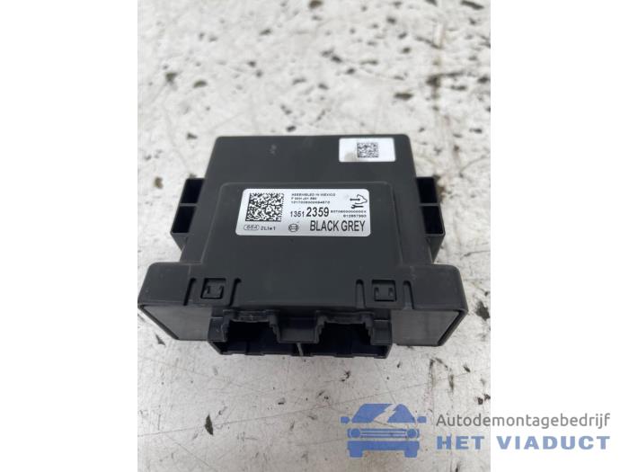 Używane Modul gateway Opel Mokka/Mokka X 1.4 Turbo 16V 4x2 Cena € 25,00 Procedura marży oferowane przez Het Viaduct