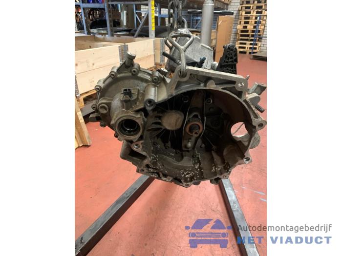 Usagé Boîte de vitesse Volkswagen Polo VI (AW1) 1.0 MPI 12V Prix € 350,00 Règlement à la marge proposé par Het Viaduct