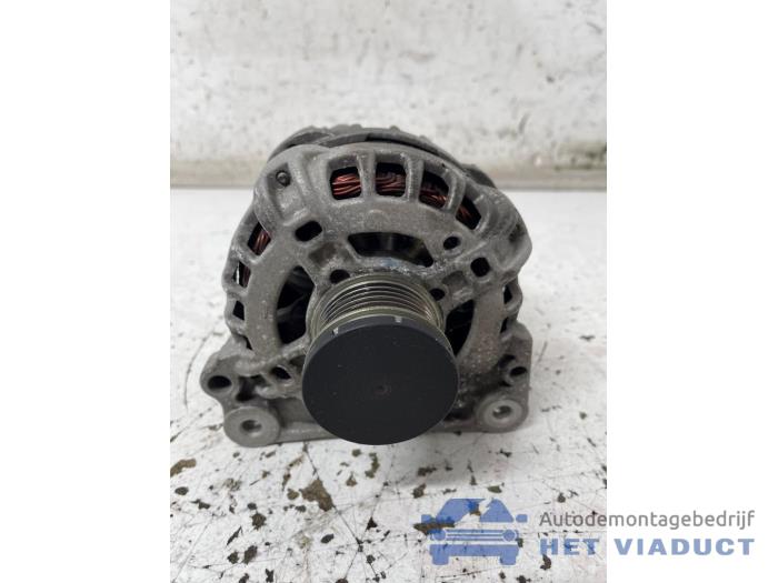 Begagnade Dynamo Volkswagen Polo VI (AW1) 1.0 MPI 12V Pris € 40,00 Marginaltabell erbjuds av Het Viaduct