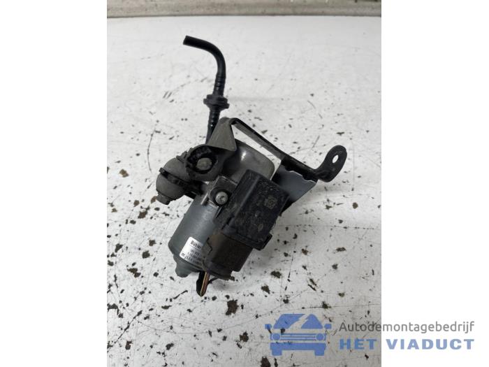 Begagnade EBD-system Volkswagen Polo VI (AW1) 1.0 MPI 12V Pris € 30,00 Marginaltabell erbjuds av Het Viaduct