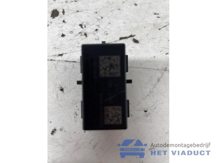 Używane Modul keyless vehicle Audi A6 Avant (C7) 3.0 TDI V6 24V Cena € 15,00 Procedura marży oferowane przez Het Viaduct