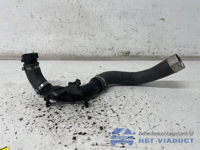 Gebrauchte Intercooler Schlauch Renault Captur I (2R) 0.9 Energy TCE 12V Preis € 50,00 Margenregelung angeboten von Het Viaduct