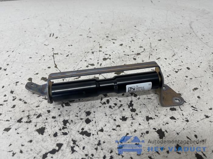 Gebrauchte Schwingungsdämpfer BMW 1 serie (F40) 118d 2.0 16V Preis € 70,00 Margenregelung angeboten von Het Viaduct