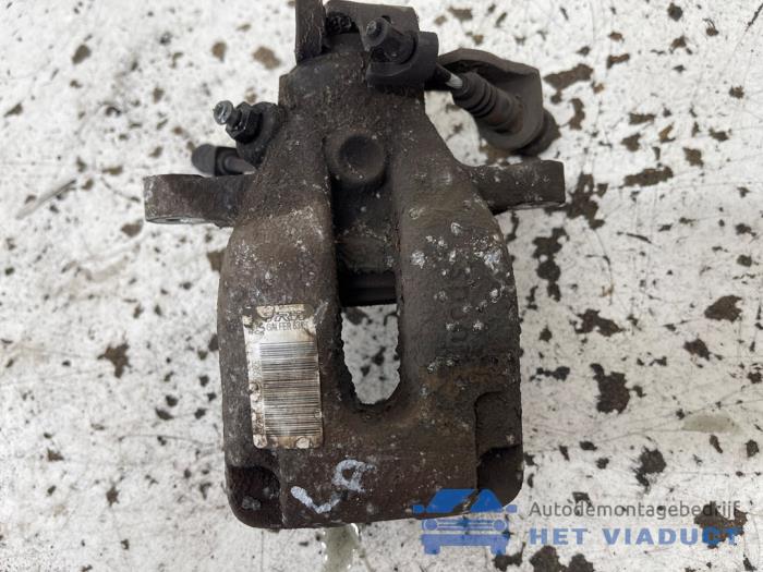 Gebrauchte Bremszange links hinten Opel Crossland (X) 1.2 12V Preis € 35,00 Margenregelung angeboten von Het Viaduct
