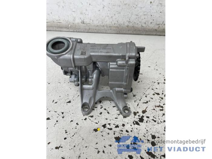 Używane Pompa oleju BMW M135 (F40) M135i xDrive 2.0 TwinPower 16V Cena € 170,00 Procedura marży oferowane przez Het Viaduct