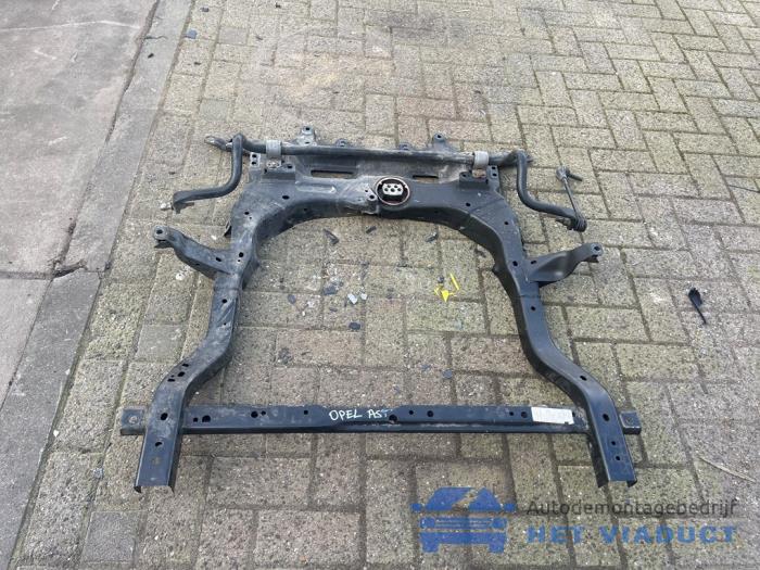 Begagnade Underram Opel Astra K Sports Tourer 1.2 Turbo 12V Pris € 140,00 Marginaltabell erbjuds av Het Viaduct