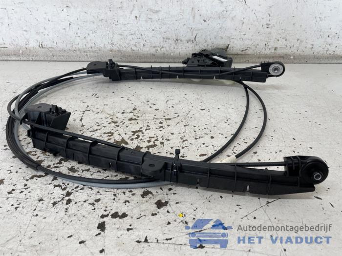 Gebrauchte Abdeckblech Motor Audi A4 Avant (B9) 2.0 TDI Ultra 16V Preis € 150,00 Margenregelung angeboten von Het Viaduct