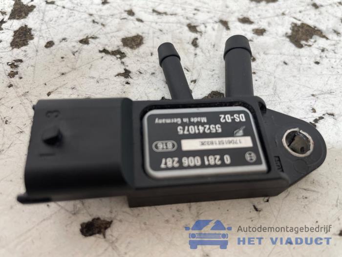 Begagnade Bränsletryckssensor Iveco New Daily VI 35C18, 40C18, 50C18, 65C18, 70C18, 35S18 Pris € 20,00 Marginaltabell erbjuds av Het Viaduct