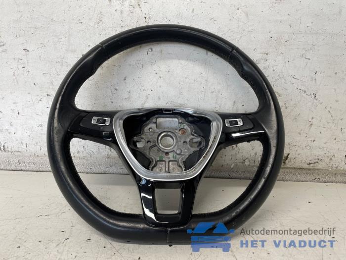 Używane Kierownica Volkswagen Golf VII (AUA) 1.6 TDI BMT 16V Cena € 80,00 Procedura marży oferowane przez Het Viaduct