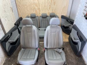 Begagnade Klädsel, uppsättning (komplett) Audi A4 Avant (B9) 1.4 TFSI 16V Pris € 500,00 Marginaltabell erbjuds av Het Viaduct