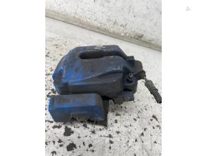 Used Front brake calliper, right BMW 5 serie (F10) 520i 16V Price € 45,00 Margin scheme offered by Het Viaduct