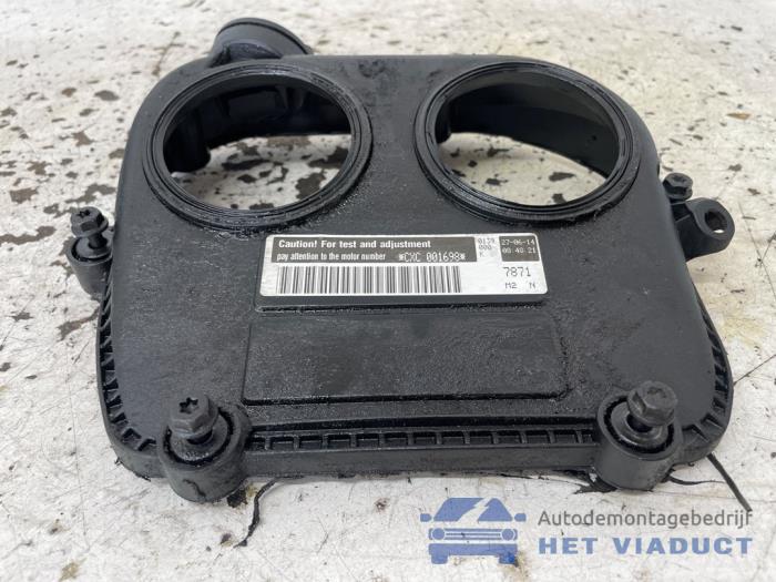 Usagé Couvercle soupapes Volkswagen Golf VII (AUA) 2.0 GTI 16V Prix € 30,00 Règlement à la marge proposé par Het Viaduct