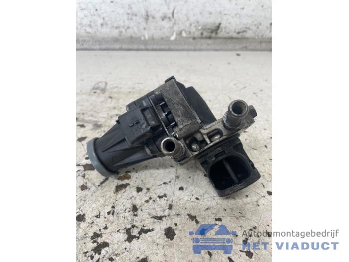 Gebrauchte AGR Ventil Peugeot 308 SW (L4/L9/LC/LJ/LR) 1.5 BlueHDi 100 Preis € 70,00 Margenregelung angeboten von Het Viaduct