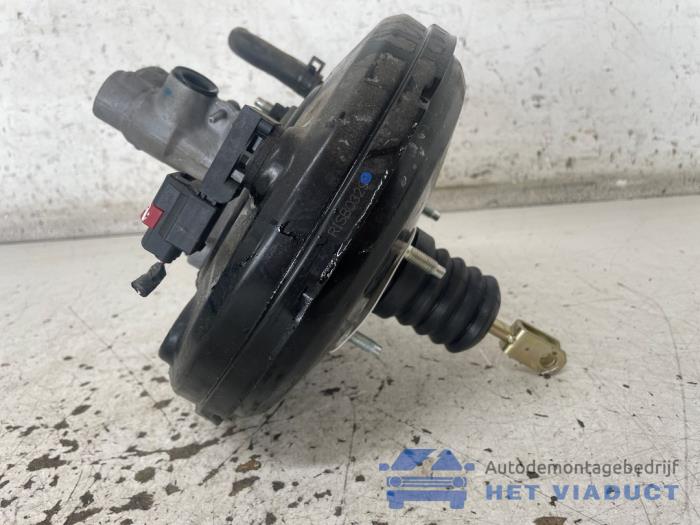 Begagnade Bromsservo Hyundai i10 1.0 12V Pris € 70,00 Marginaltabell erbjuds av Het Viaduct