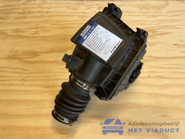 Gebrauchte Luftfiltergehäuse Ford Fiesta 7 1.5 TDCi 120 Preis € 45,00 Margenregelung angeboten von Het Viaduct
