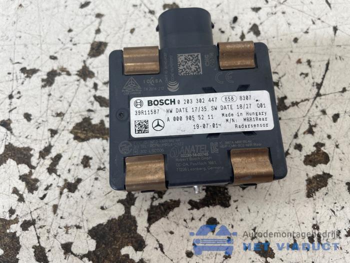 Begagnade Radarsensor Mercedes A (177.0) 1.3 A-180 Turbo 16V Pris € 120,00 Marginaltabell erbjuds av Het Viaduct