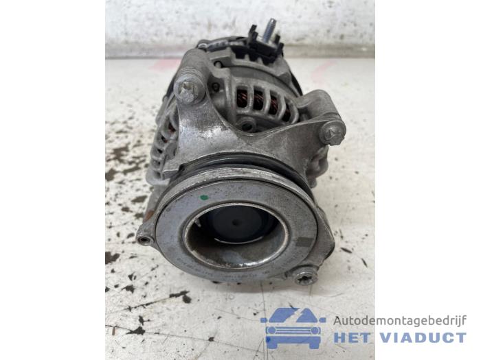 Begagnade Dynamo Mercedes A (177.0) 1.3 A-180 Turbo 16V Pris € 120,00 Marginaltabell erbjuds av Het Viaduct