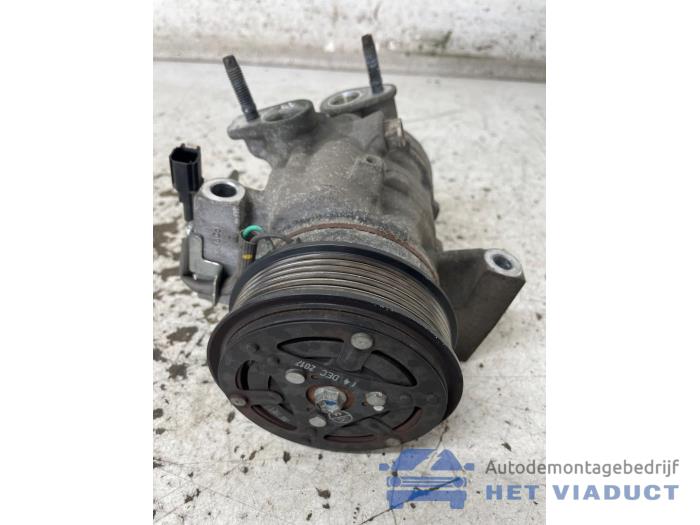 Gebrauchte Klimapumpe Ford Fiesta 7 1.5 TDCi 120 Preis € 100,00 Margenregelung angeboten von Het Viaduct