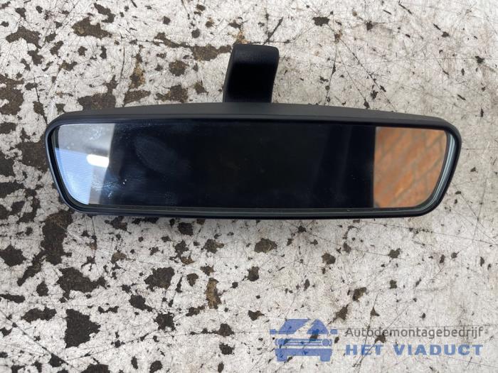 Używane Lusterko wewnetrzne Renault Twingo III (AH) 1.0 SCe 70 12V Cena € 20,00 Procedura marży oferowane przez Het Viaduct