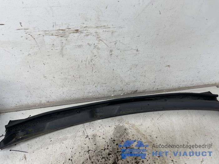 Używane Parawan Opel Insignia Sports Tourer 2.0 CDTI 16V 160 Ecotec Cena € 25,00 Procedura marży oferowane przez Het Viaduct