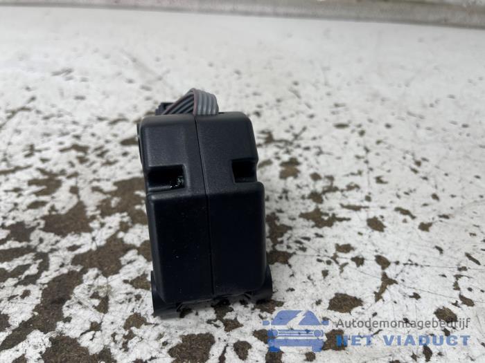 Begagnade Antennförstärkare Volkswagen Golf VI Variant (AJ5/1KA) 1.6 TDI 16V 105 Pris € 15,00 Marginaltabell erbjuds av Het Viaduct