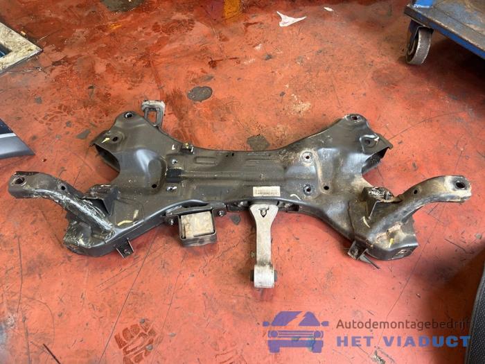 Used Subframe Kia Sportage (SL) 2.0 CRDi 16V VGT 4x4 Price € 150,00 Margin scheme offered by Het Viaduct