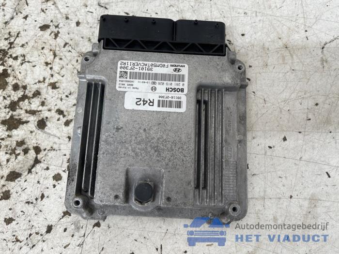 Used Engine management computer Hyundai Santa Fe III (DM) 2.2 CRDi R 16V 4x4 Price € 250,00 Margin scheme offered by Het Viaduct