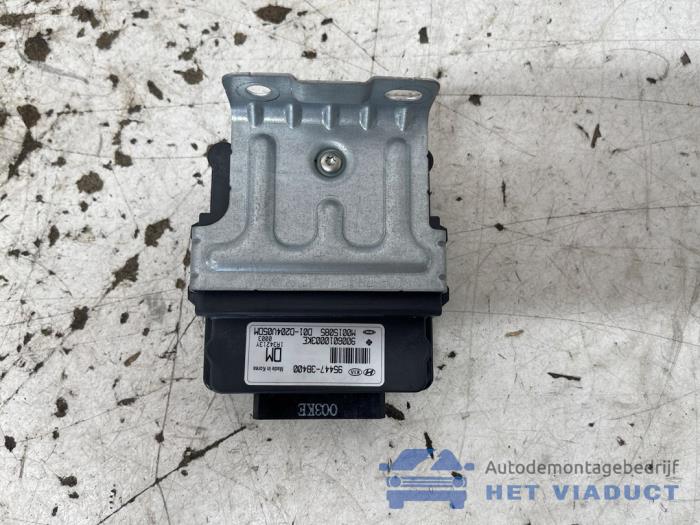 Used Automatic gearbox computer Hyundai Santa Fe III (DM) 2.2 CRDi R 16V 4x4 Price € 110,00 Margin scheme offered by Het Viaduct