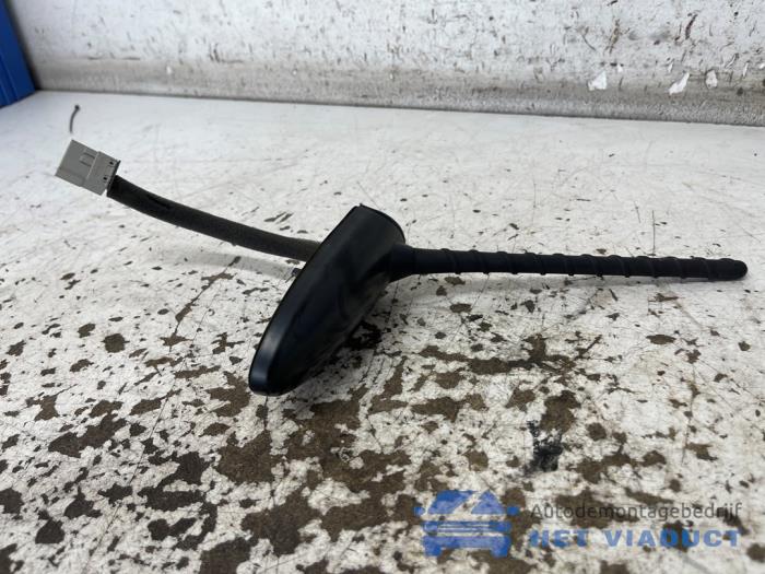 Begagnade Antenn Hyundai Santa Fe III (DM) 2.2 CRDi R 16V 4x4 Pris € 80,00 Marginaltabell erbjuds av Het Viaduct