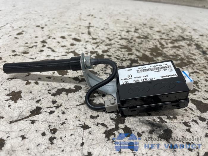 Używane Antena (rózne) Hyundai Santa Fe III (DM) 2.2 CRDi R 16V 4x4 Cena € 20,00 Procedura marży oferowane przez Het Viaduct