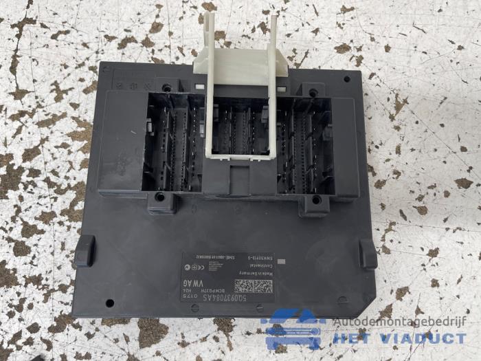 Używane Sterownik Body Control Volkswagen Golf VII (AUA) 1.2 TSI 16V Cena € 40,00 Procedura marży oferowane przez Het Viaduct