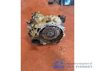Boite de vitesses d'un Volkswagen Golf VII (AUA) 1.2 TSI 16V 2015