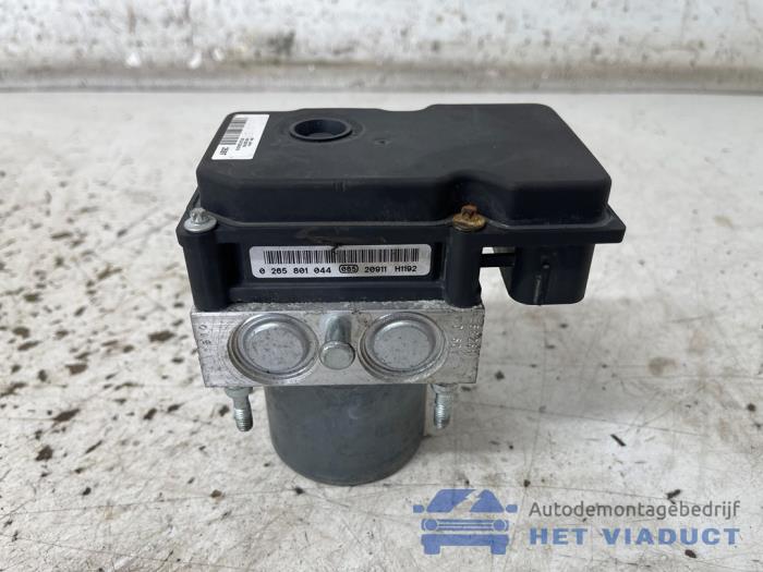 Usagé Pompe ABS Citroen Jumpy (G9) 2.0 HDiF 16V 125 Prix € 40,00 Règlement à la marge proposé par Het Viaduct