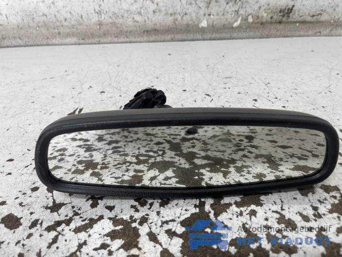 Używane Lusterko wewnetrzne Opel Astra K 1.5 CDTi 105 12V Cena € 30,00 Procedura marży oferowane przez Het Viaduct