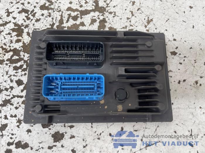 Used Engine management computer Opel Astra K 1.5 CDTi 105 12V Price € 150,00 Margin scheme offered by Het Viaduct