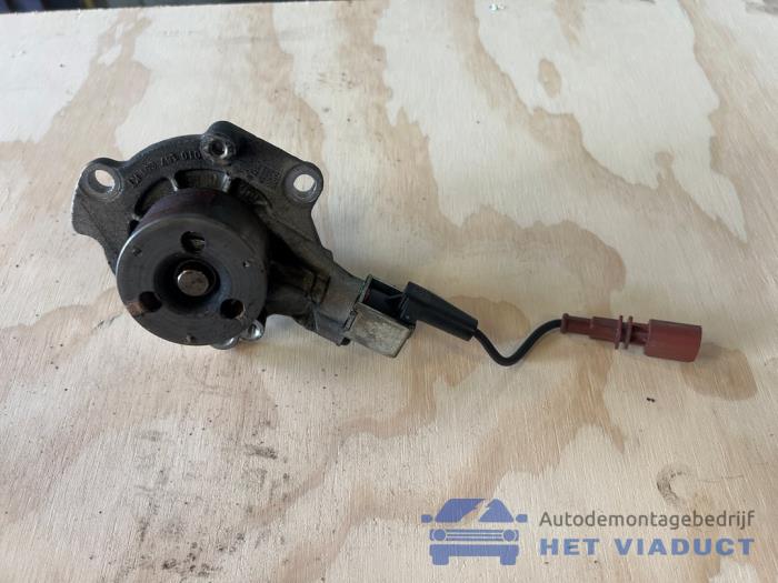 Begagnade Vattenpump Skoda Superb Combi (3V5) 2.0 TDI 4x4 Pris € 60,00 Marginaltabell erbjuds av Het Viaduct