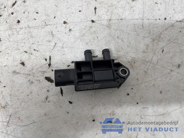Begagnade Bränsletryckssensor Volkswagen Golf VII (AUA) 1.2 TSI 16V Pris € 20,00 Marginaltabell erbjuds av Het Viaduct