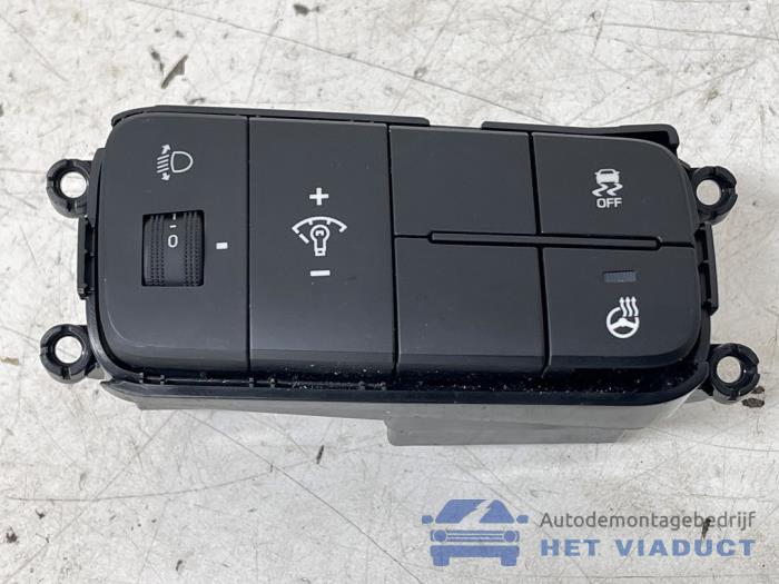 Używane Przelacznik Hyundai i10 (B5) 1.2 16V Cena € 60,00 Procedura marży oferowane przez Het Viaduct