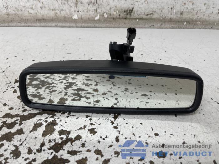 Używane Lusterko wewnetrzne Ford C-Max (DXA) 1.0 Ti-VCT EcoBoost 12V 125 Cena € 30,00 Procedura marży oferowane przez Het Viaduct