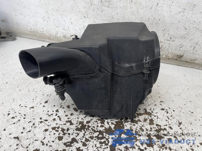 Begagnade Luftfilterhus Ford C-Max (DXA) 1.0 Ti-VCT EcoBoost 12V 125 Pris € 30,00 Marginaltabell erbjuds av Het Viaduct