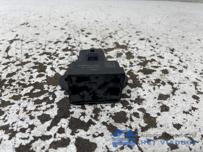 Używane Modul paliwowy ADM Ford C-Max (DXA) 1.0 Ti-VCT EcoBoost 12V 125 Cena € 20,00 Procedura marży oferowane przez Het Viaduct