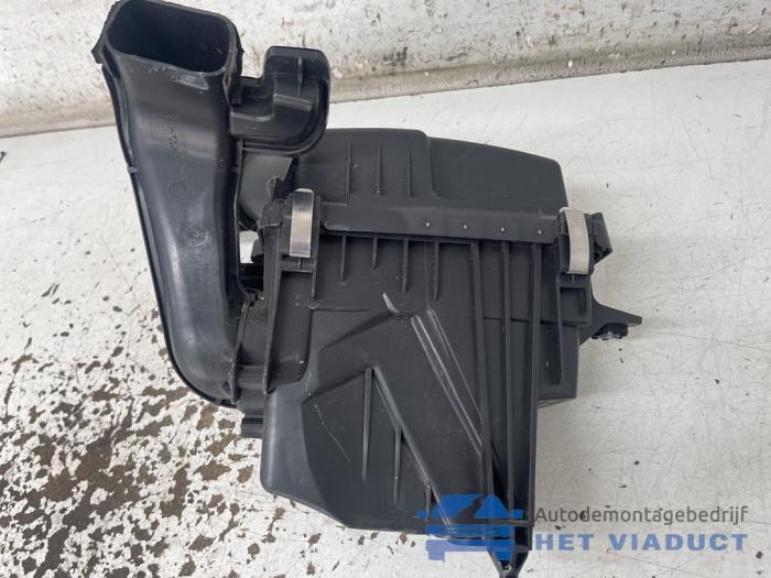 Begagnade Luftfilterhus Nissan Micra (K14) 1.0 IG-T 100 Pris € 120,00 Marginaltabell erbjuds av Het Viaduct