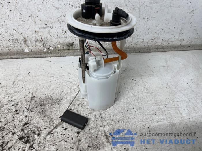 Begagnade Bensinpump Skoda Citigo 1.0 12V Pris € 30,00 Marginaltabell erbjuds av Het Viaduct