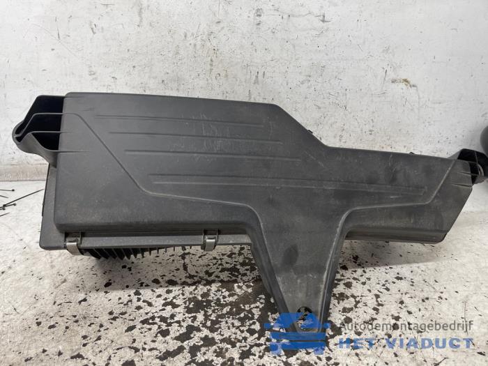 Gebrauchte Luftfiltergehäuse BMW 1 serie (F21) 116d 1.6 16V Efficient Dynamics Preis € 40,00 Margenregelung angeboten von Het Viaduct