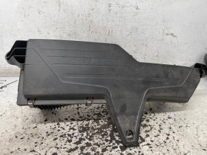 Begagnade Luftfilterhus BMW 1 serie (F21) 116d 1.6 16V Efficient Dynamics Pris € 40,00 Marginaltabell erbjuds av Het Viaduct