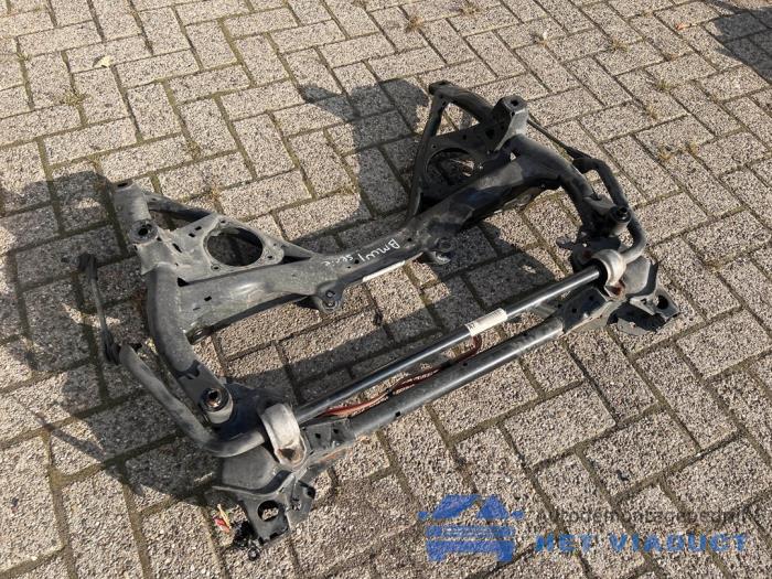 Begagnade Underram BMW 1 serie (F21) 116d 1.6 16V Efficient Dynamics Pris € 100,00 Marginaltabell erbjuds av Het Viaduct