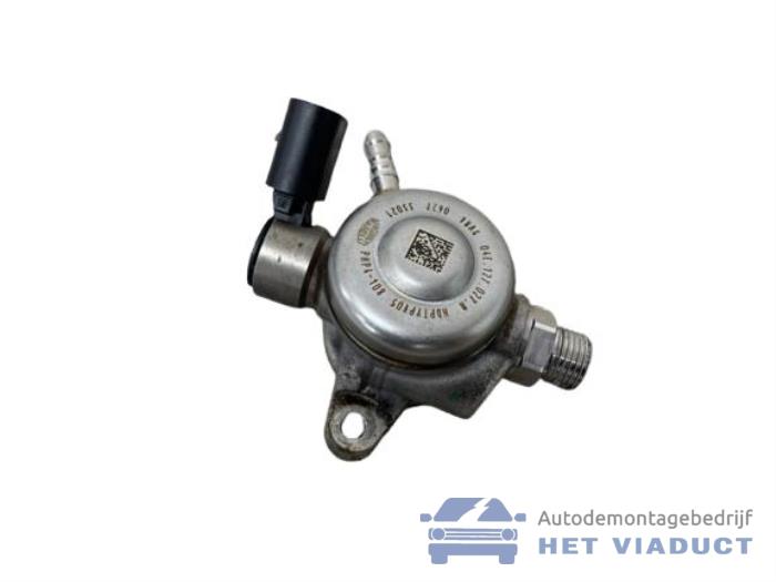 Begagnade Högtryckspump Volkswagen Golf VIII (CD1) 1.4 GTE 16V Pris € 100,00 Marginaltabell erbjuds av Het Viaduct