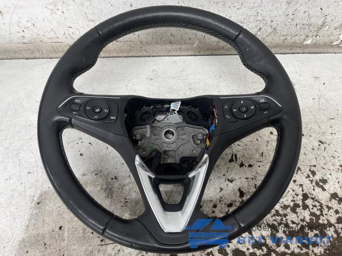 Gebrauchte Lenkrad Opel Crossland (X) 1.2 Turbo 12V Preis € 120,00 Margenregelung angeboten von Het Viaduct