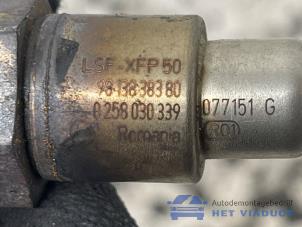 Lambda probe from a Opel Crossland (X) 1.2 Turbo 12V 2020